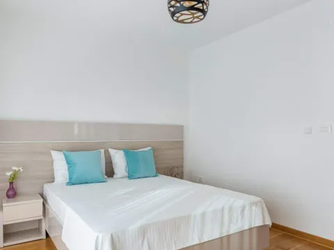 Prodaja, jednosoban stan, 74m², Pržno, Budva - image 3