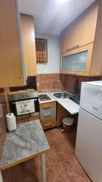 Izdavanje, trosoban stan, 40m², Kalenić Pijaca, Vračar Sve Podlokacije - image 7