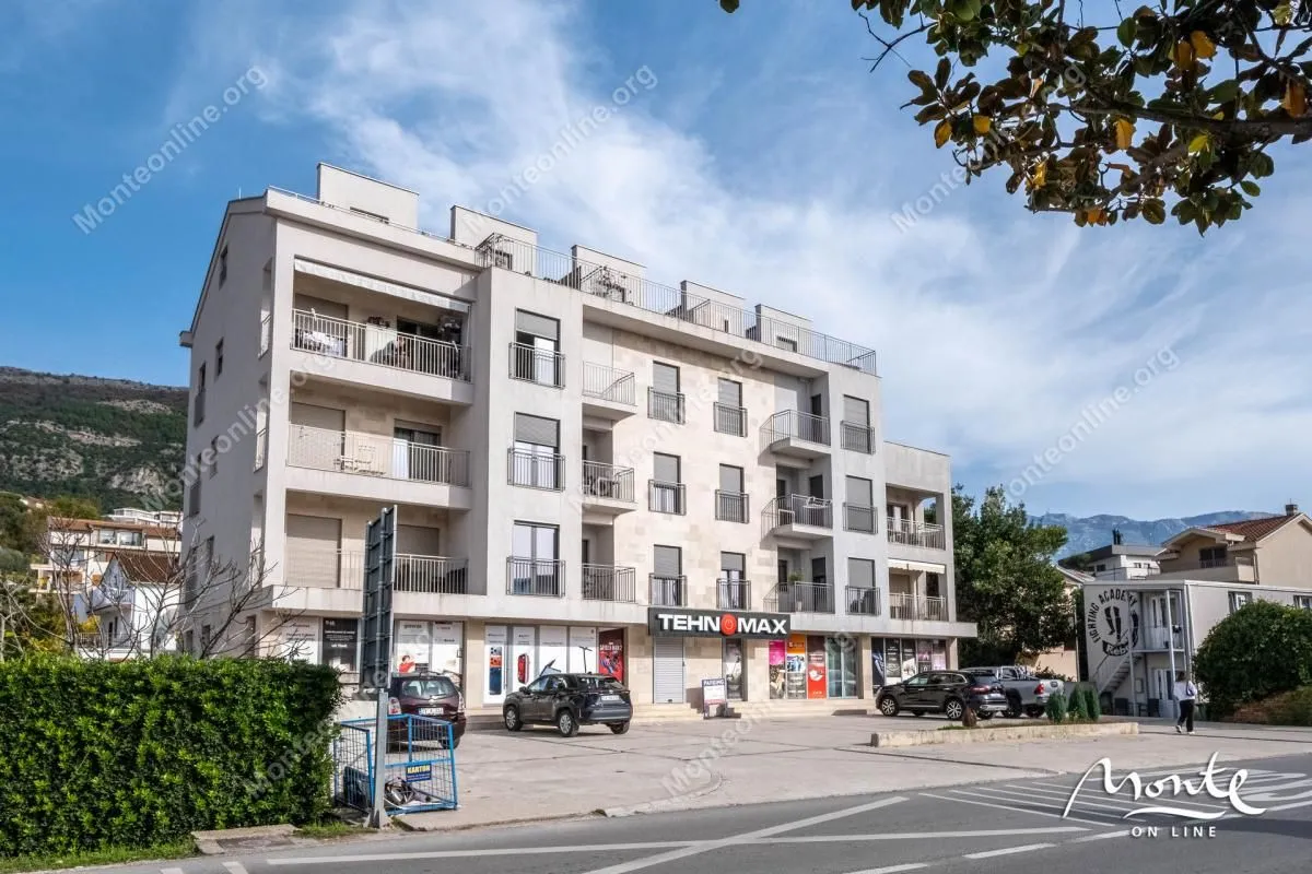 Prodaja, trosoban stan, 236m², Tivat, Crna Gora
