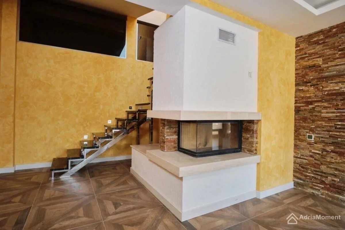 Prodaja, četvorosoban stan, 350m², Rafailovići, Budva