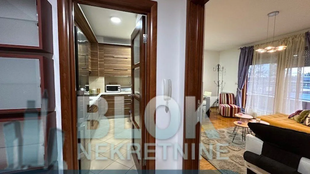 Izdavanje, dvosoban stan, 70m², Preko Morače, Podgorica