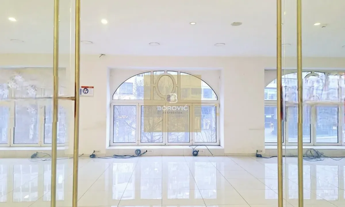 Izdavanje, poslovni prostor, 179m², Stari Grad, Beograd