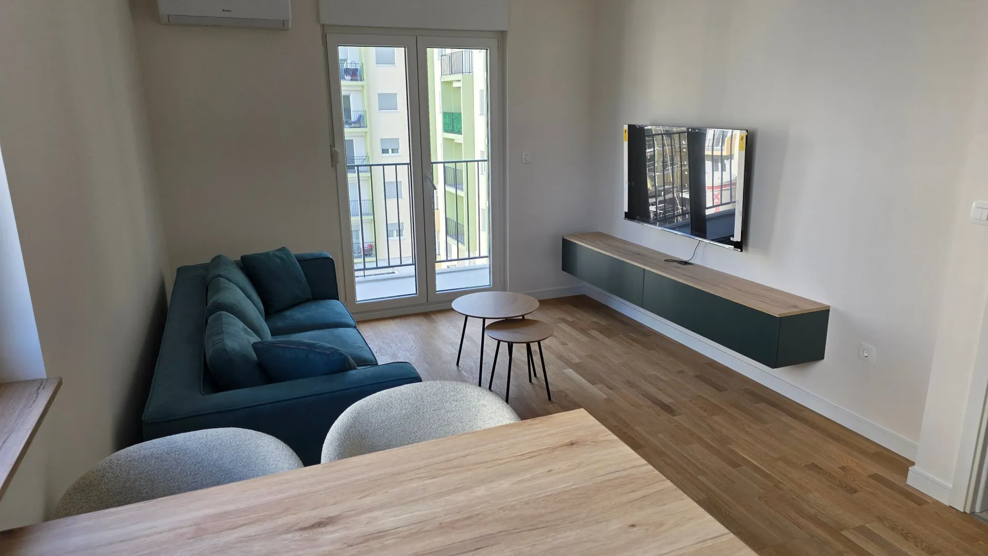 Izdavanje, dvosoban stan, 47m², Zabjelo, Podgorica