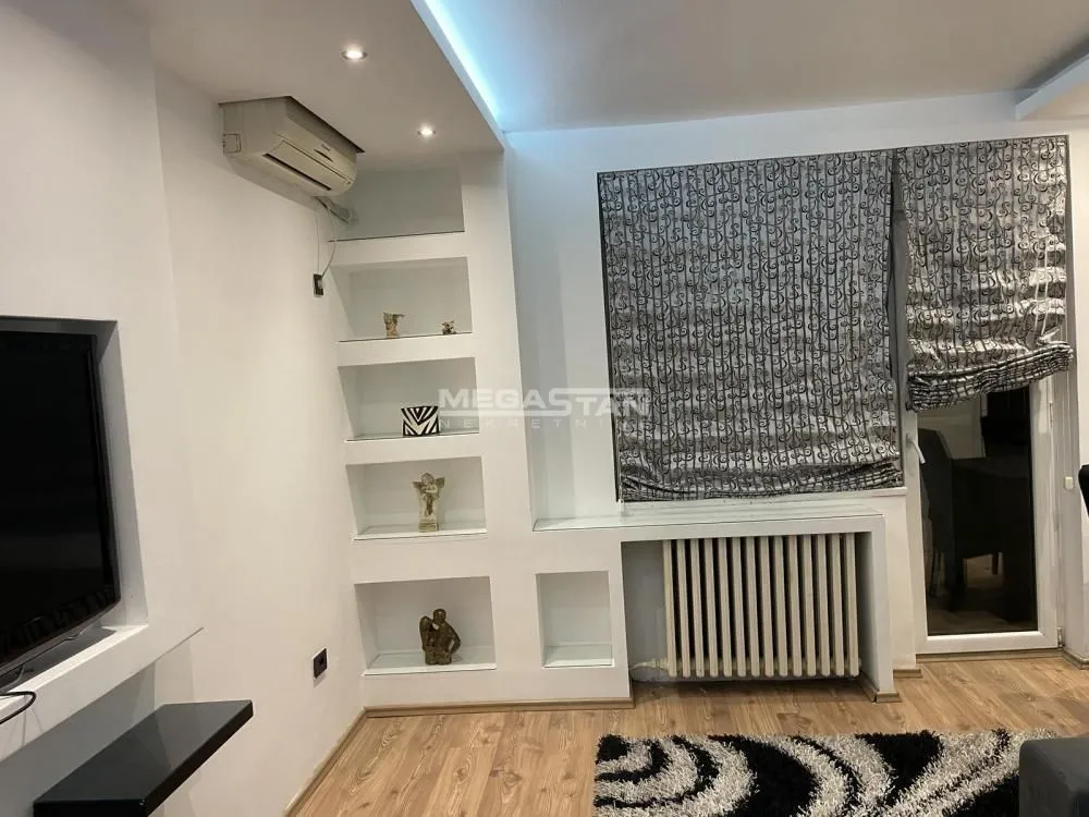Izdavanje, dvosoban stan, 50m², Savski Venac, Beograd