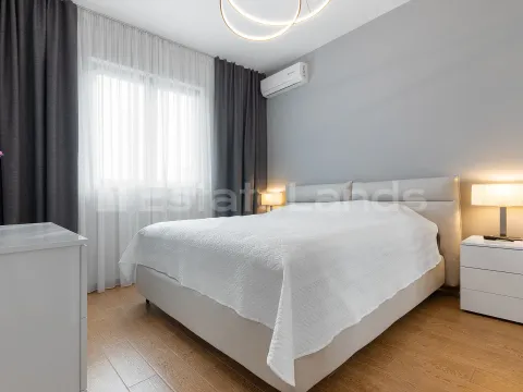 Sale, two bedroom apartment, 81m², Bečići, Budva - image 11