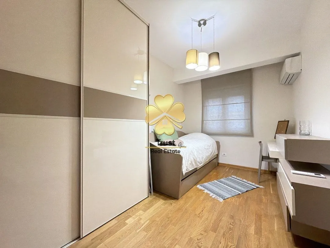 Izdavanje, dvosoban stan, 70m², City Kvart, Podgorica