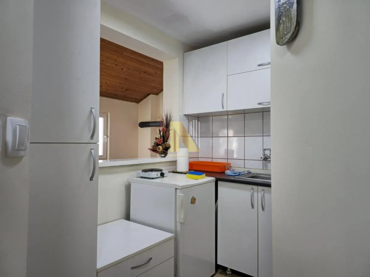 Izdavanje, kuća, 100m², Inđija, Srbija