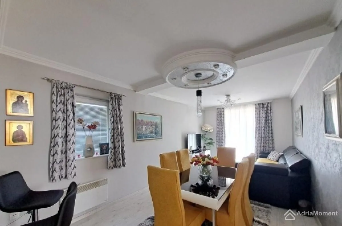 Prodaja, kuća, 205m², Baošići, Herceg Novi