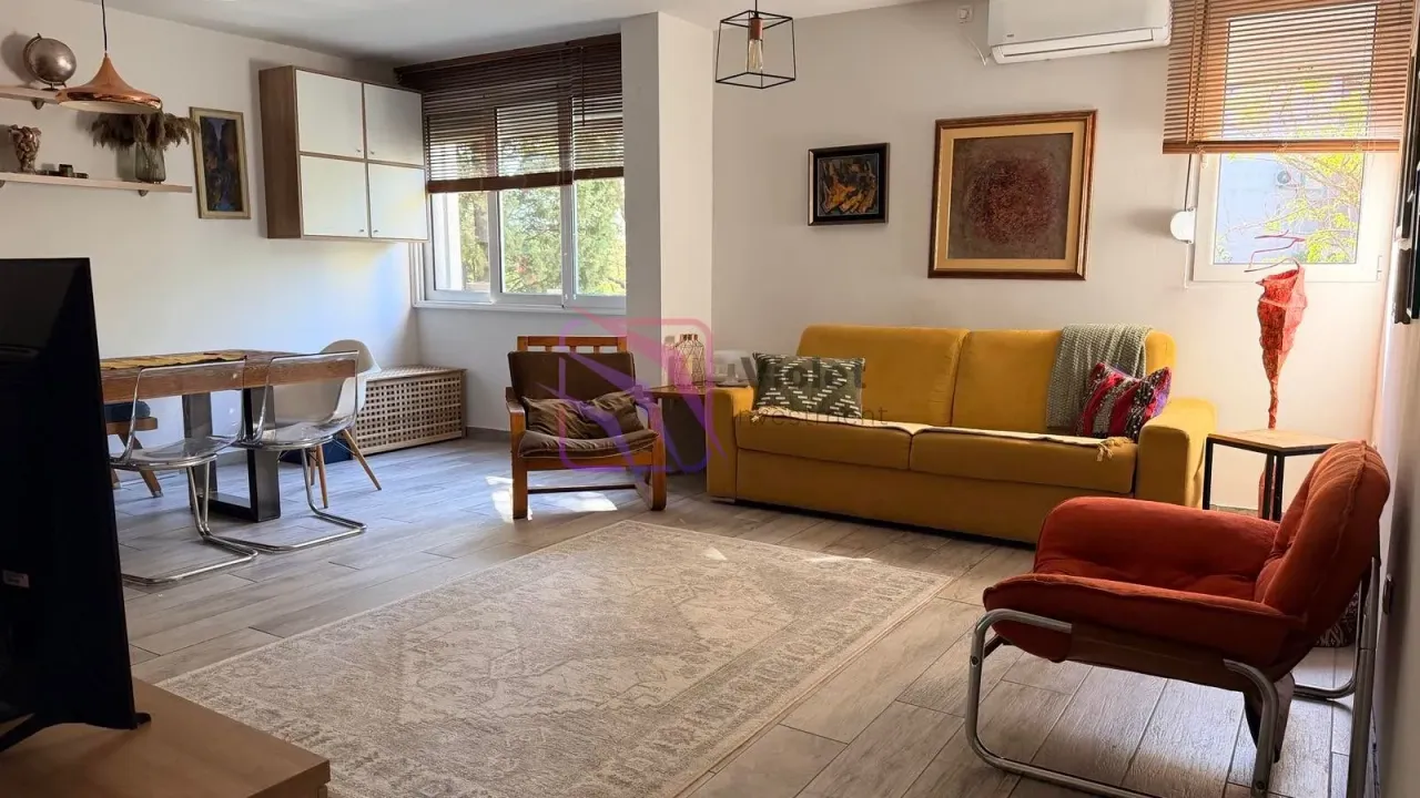 Izdavanje, jednosoban stan, 60m², Blok 5, Podgorica