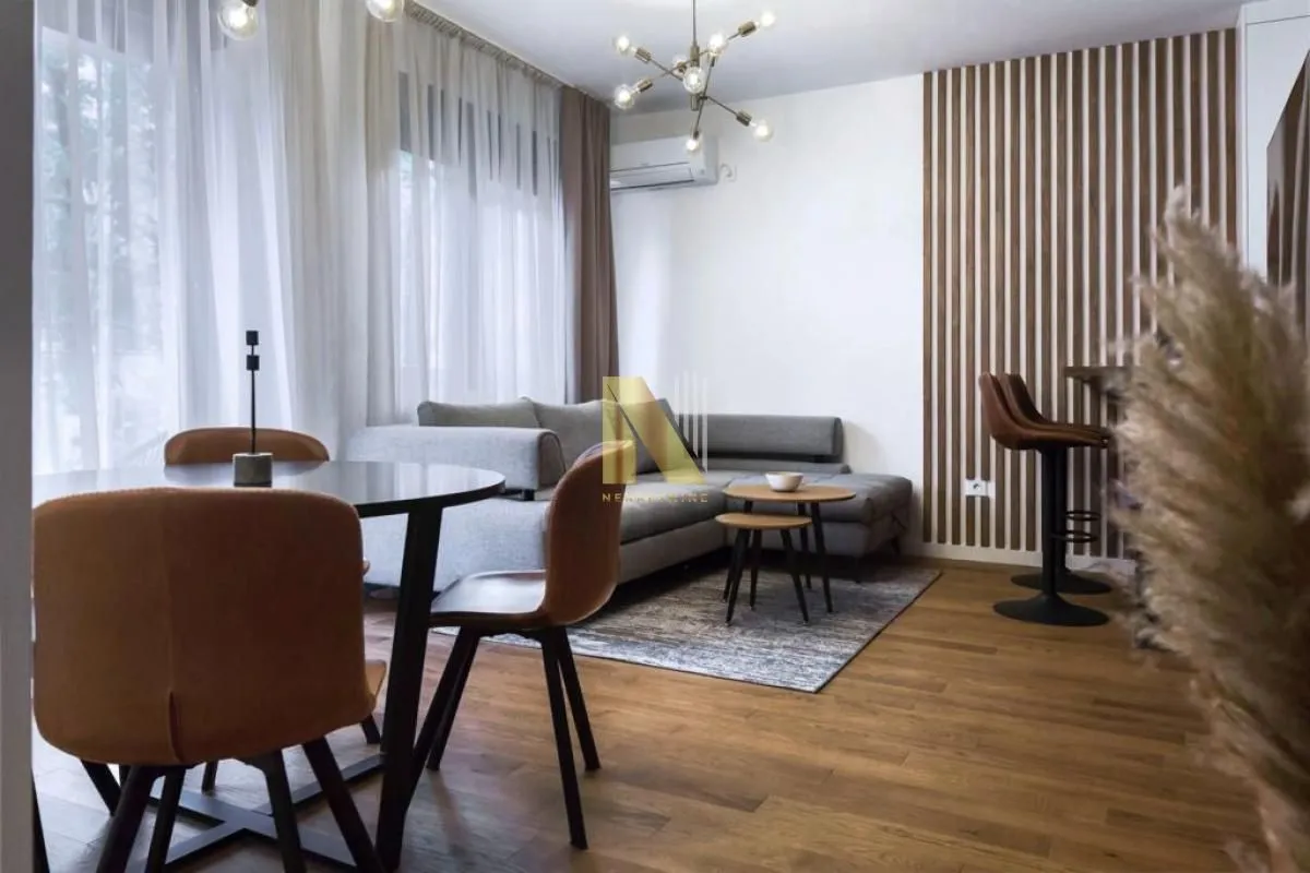Izdavanje, dvosoban stan, 47m², Rotkvarija, Novi Sad Sve Podlokacije