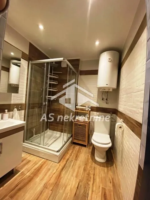 Izdavanje, dvosoban stan, 48m², Stari Grad, Beograd