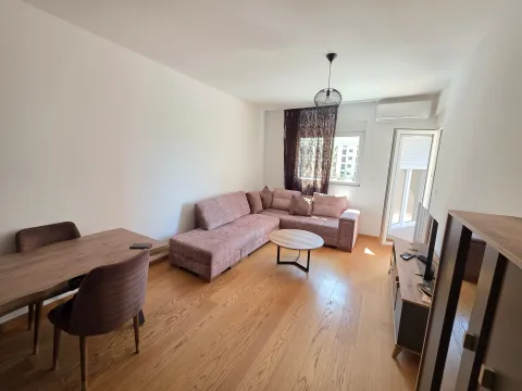 Rent, one bedroom apartment, 47m², City Kvart, Podgorica - image 4