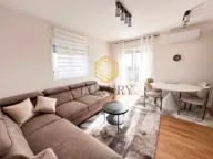 Izdavanje, dvosoban stan, 60m², Pobrežje, Podgorica - image 1