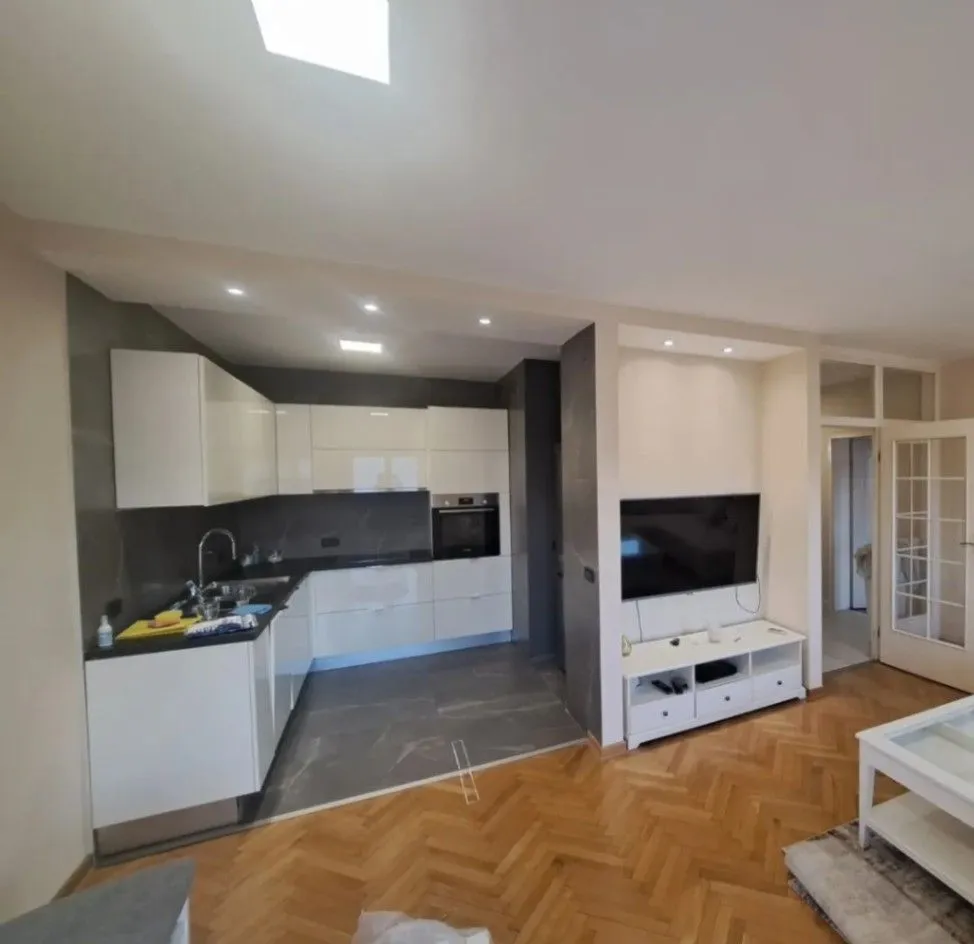 Izdavanje, jednosoban stan, 65m², Preko Morače, Podgorica