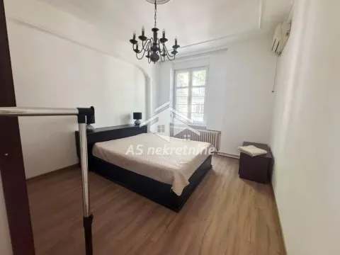 Izdavanje, trosoban stan, 65m², Stari Grad, Beograd - image 7