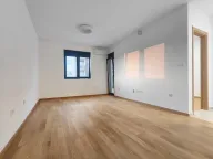 Izdavanje, dvosoban stan, 53m², City Kvart, Podgorica - image 1