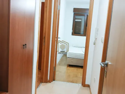 Izdavanje, jednosoban stan, 50m², Stari Aerodrom, Podgorica - image 6