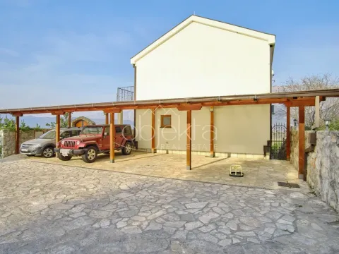 Prodaja, kuća, 180m², Kotor, Crna Gora - image 4