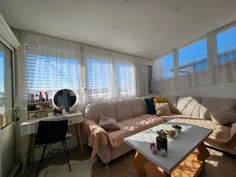 Prodaja, dvosoban stan, 60m², Šušanj, Bar - image 2