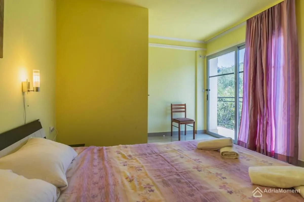 Sale, house, 220m², Đuraševići, Tivat