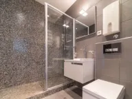 Izdavanje, trosoban stan, 133m², Preko Morače, Podgorica - image 13