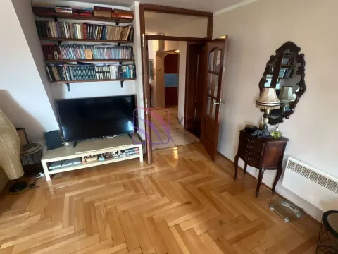Sale, three bedroom apartment, 100m², Blok 5, Podgorica - image 11