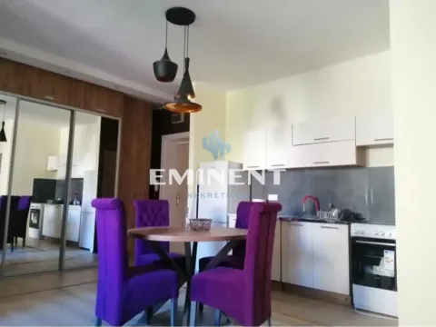 Izdavanje, jednosoban stan, 38m², Stari Grad, Beograd - image 2