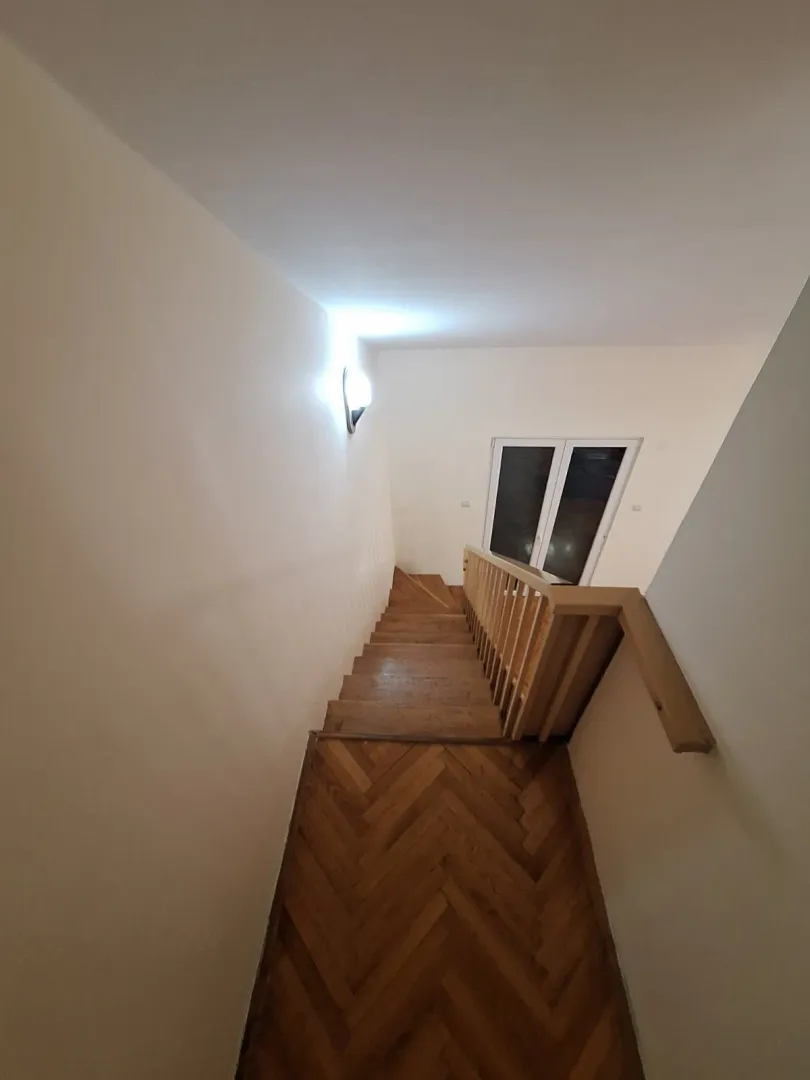 Rent, three bedroom apartment, 81m², Centar, Budva