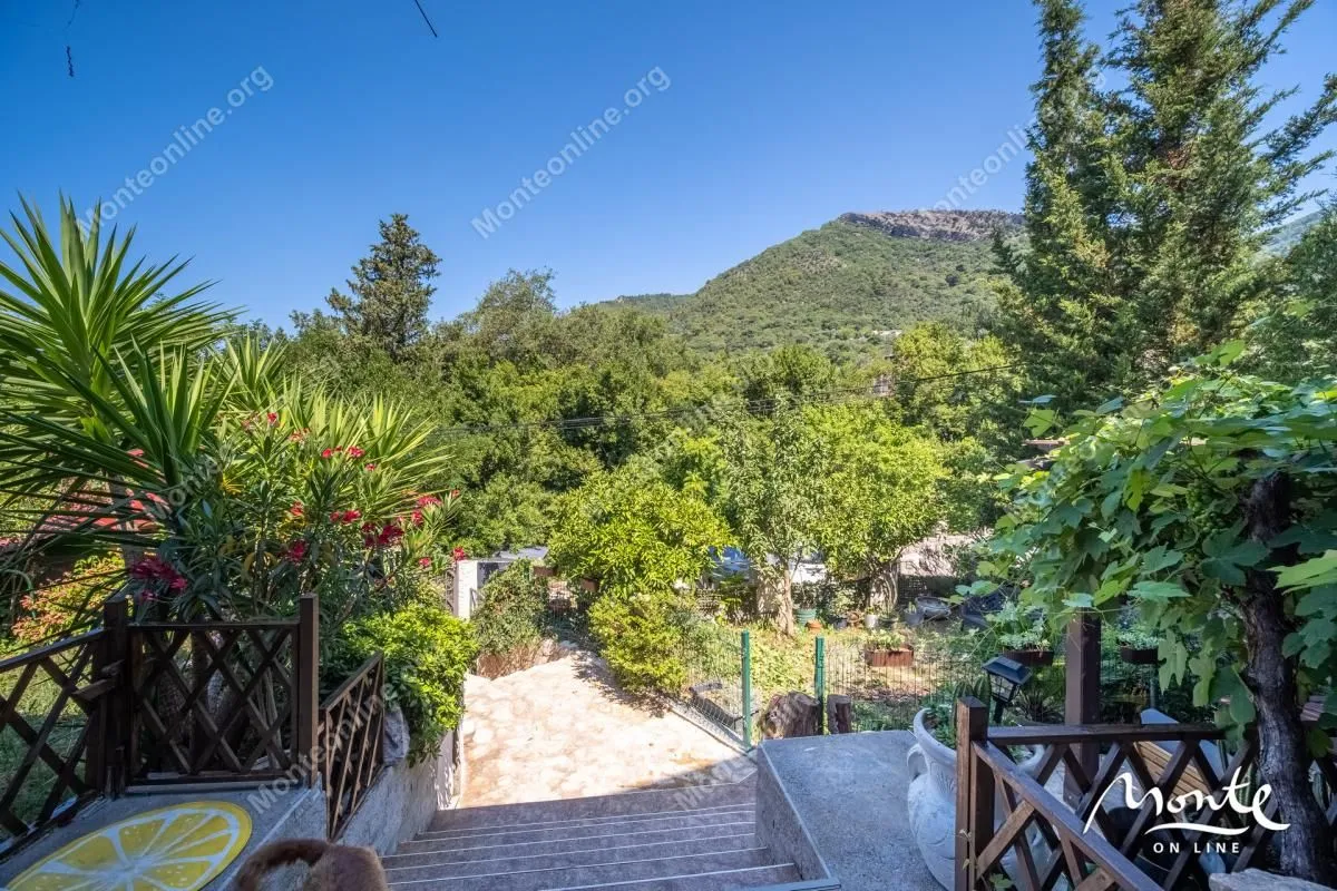 Prodaja, kuća, 130m², Tivat, Crna Gora