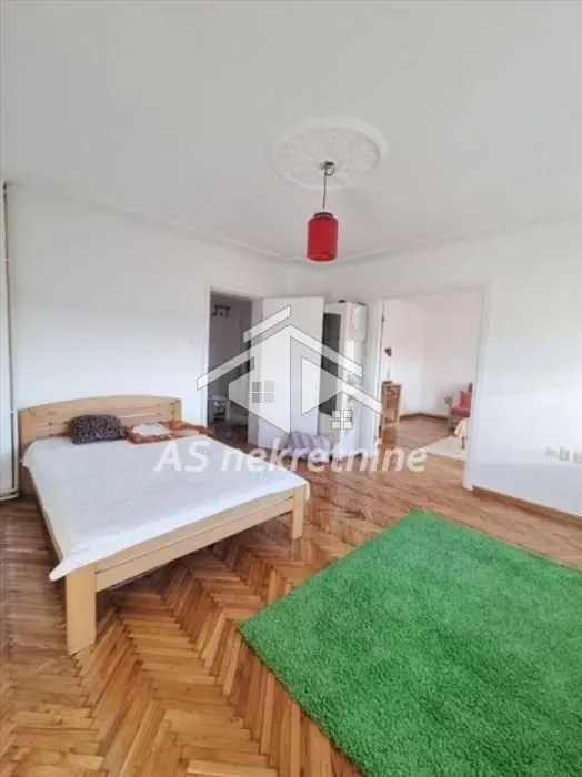 Rent, three bedroom apartment, 70m², Palilula Sve Podlokacije, Beograd