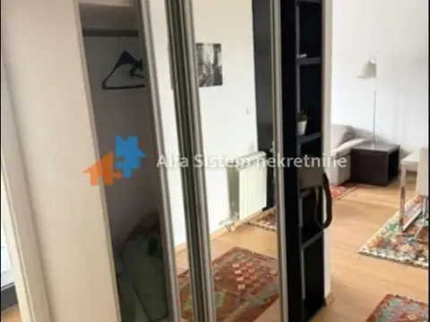 Izdavanje, trosoban stan, 73m², Vračar Sve Podlokacije, Beograd - image 9