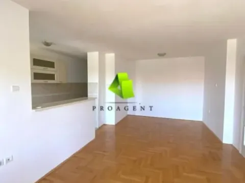 Izdavanje, trosoban stan, 72m², Medijana, Niš - image 2