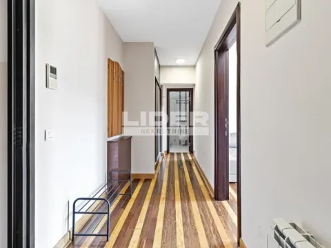 Izdavanje, dvosoban stan, 64m², Savski Venac, Beograd - image 16