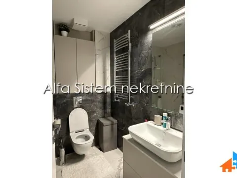 Izdavanje, trosoban stan, 77m², Novi Beograd Blok 63, Novi Beograd Sve Podlokacije - image 8