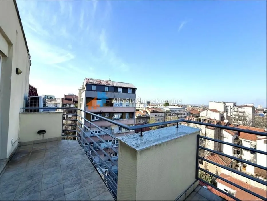 Izdavanje, stan, 207m², Kalenić Pijaca, Vračar Sve Podlokacije