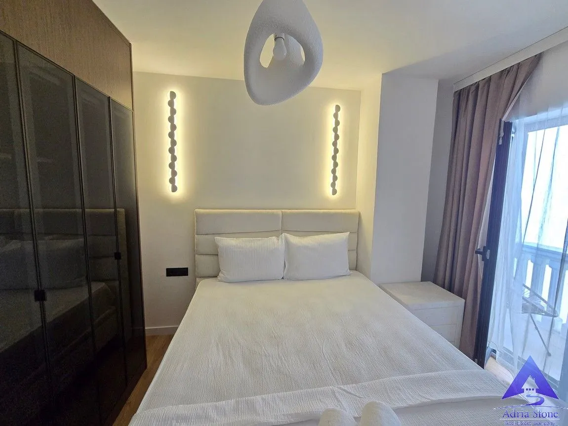 Rent, hospitality venue, 440m², Adok, Budva