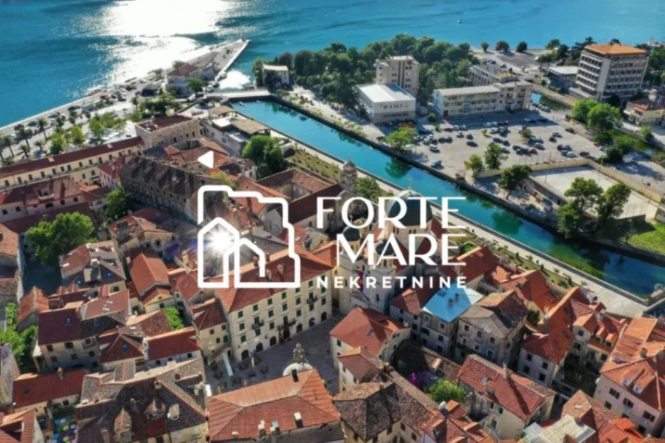 Prodaja, trosoban stan, 97m², Kotor, Crna Gora