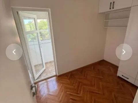 Sale, two bedroom apartment, 52m², Centar, Tivat - image 2