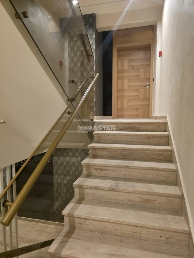 Izdavanje, dvosoban stan, 44m², Novi Beograd Blok 64, Novi Beograd Sve Podlokacije