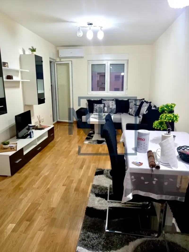 Rent, one bedroom apartment, 45m², City Kej, Podgorica