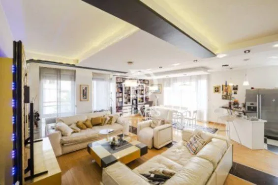 Izdavanje, četvorosoban stan, 139m², Novi Beograd Blok 19, Novi Beograd Sve Podlokacije