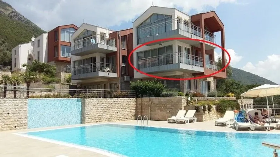 Sale, two bedroom apartment, 77m², Đenovići, Herceg Novi