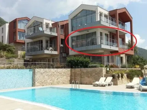 Sale, two bedroom apartment, 77m², Đenovići, Herceg Novi - image 1