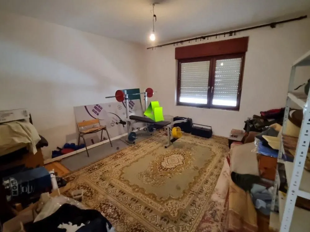 Prodaja, kuća, 160m², Crveni Krst, Niš