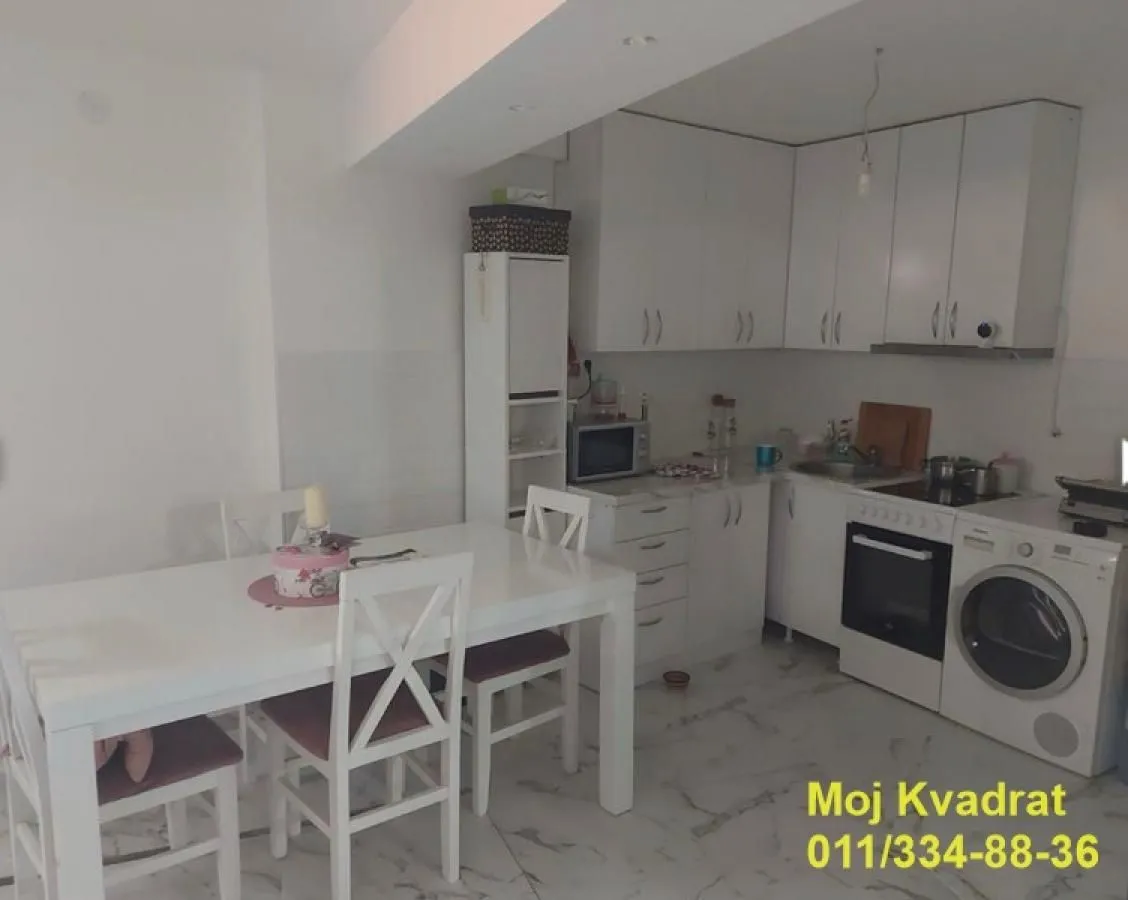 Sale, three bedroom apartment, 102m², Pasino Brdo, Voždovac Sve Podlokacije