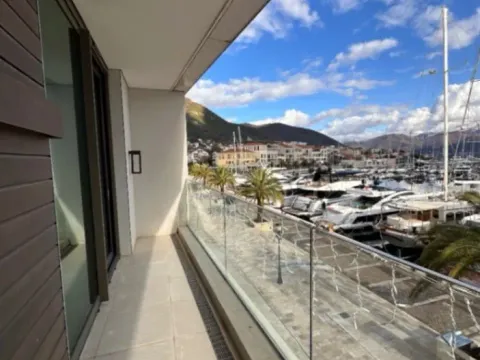 Prodaja, dvosoban stan, 137m², Herceg Novi, Crna Gora - image 6