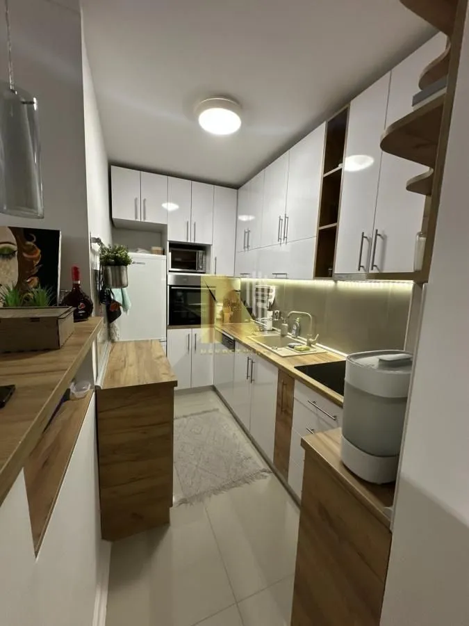 Prodaja, stan, 100m², Novo naselje, Novi Sad