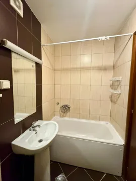 Izdavanje, dvosoban stan, 52m², City Kvart, Podgorica - image 6