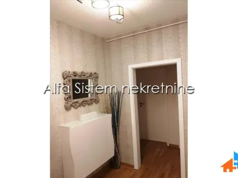 Izdavanje, trosoban stan, 88m², Vračar Sve Podlokacije, Beograd - image 15
