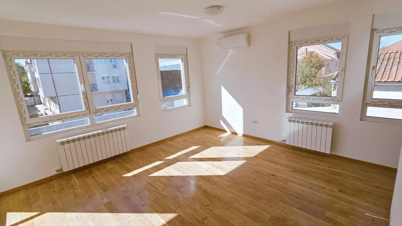 Prodaja, dvosoban stan, 63m², Batajnica, Beograd